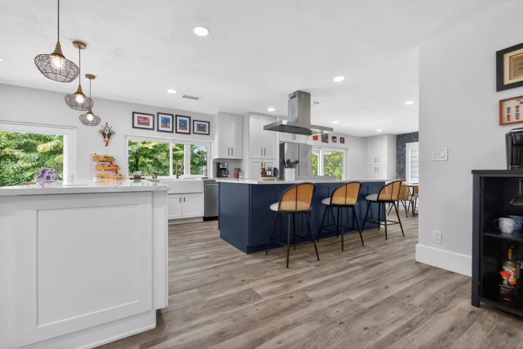 Pinecrest Kitchen